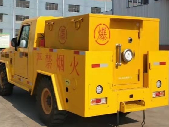 东城凯龙爆破器材运输车：保障爆破任务的安全运行