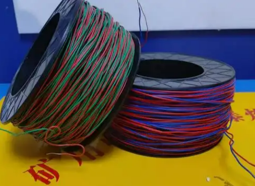 东城放炮线的主要材质有哪些？不同材质的适用场景有何区别？